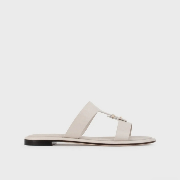 NWB Giorgio Armani Leather Sandals Authentic! Gorgeous! - Picture 8 of 16